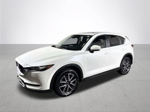 Used 2018 MAZDA CX-5 Touring w/ Preferred Equipment Package FWD image 2