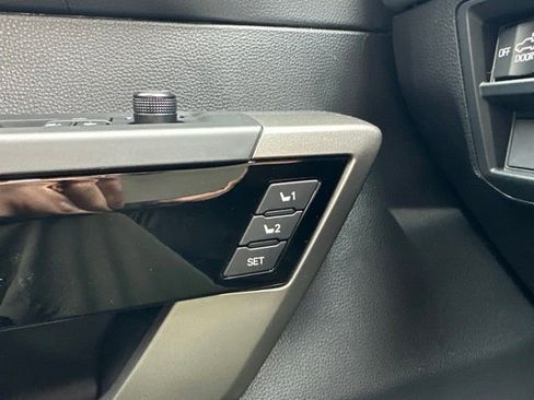 New 2026 Toyota Tundra Limited AWD/4WD image 14