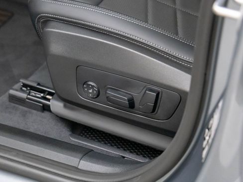 New 2026 BMW X2 xDrive28i w/ Technology Package image 14