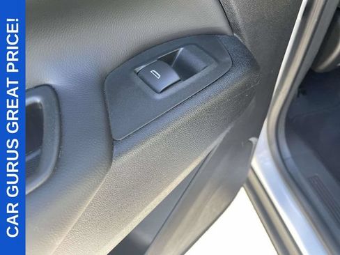 Used 2022 Chevrolet Equinox LT FWD image 17