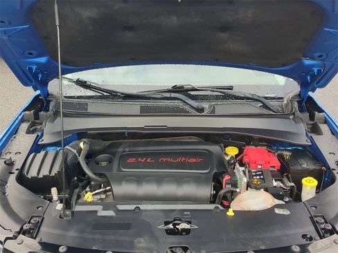 Used 2019 Jeep Compass Limited image 30