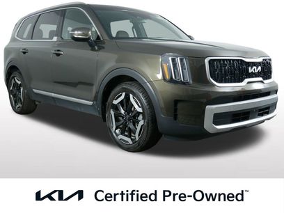 Certified 2024 Kia Telluride EX w/ EX Captain's Chair Package