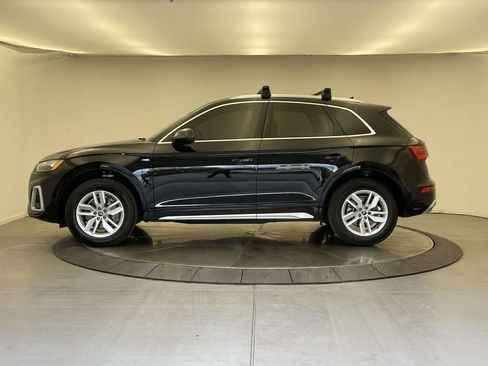 Certified 2022 Audi Q5 2.0T Premium w/ Convenience Package image 2