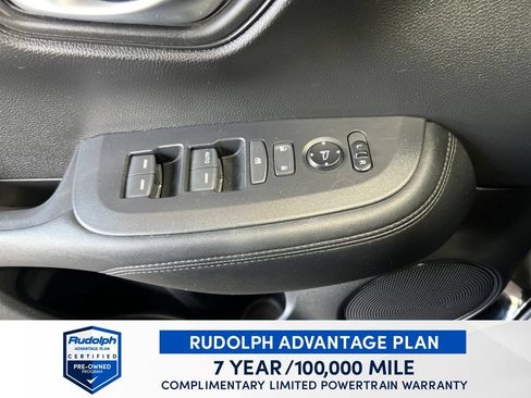 Certified 2024 Honda HR-V LX image 29