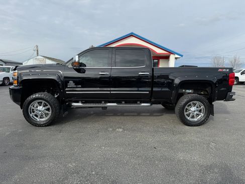 Used 2016 Chevrolet Silverado 2500 LTZ w/ Duramax Plus Package AWD/4WD image 2