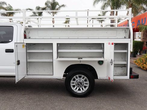 Used 2019 Ford F350 XLT AWD/4WD image 6