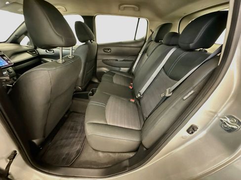 Used 2025 Nissan Leaf S FWD image 28