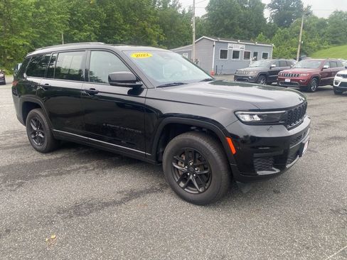 Used 2022 Jeep Grand Cherokee L Laredo AWD/4WD image 12