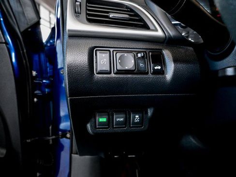 Used 2017 Nissan Sentra SR w/ Electronics Package FWD image 34