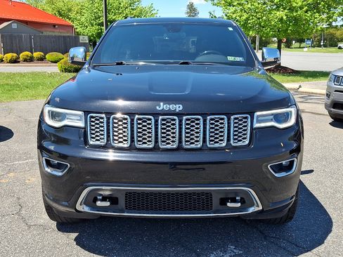 Used 2019 Jeep Grand Cherokee Overland AWD/4WD image 2