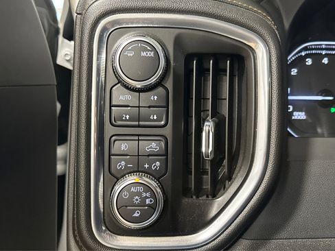 Used 2022 GMC Sierra 1500 AT4 w/ AT4 Premium Package image 22