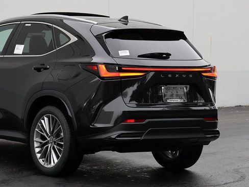 New 2026 Lexus NX 350 350h Luxury image 9