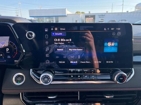 Certified 2024 Chevrolet Colorado Z71 w/ Advanced Trailering Package image 21