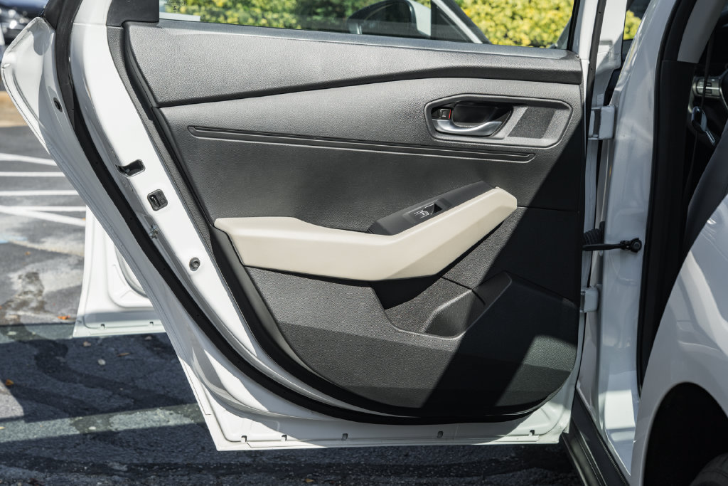 Certified 2023 Honda Accord EX image 32