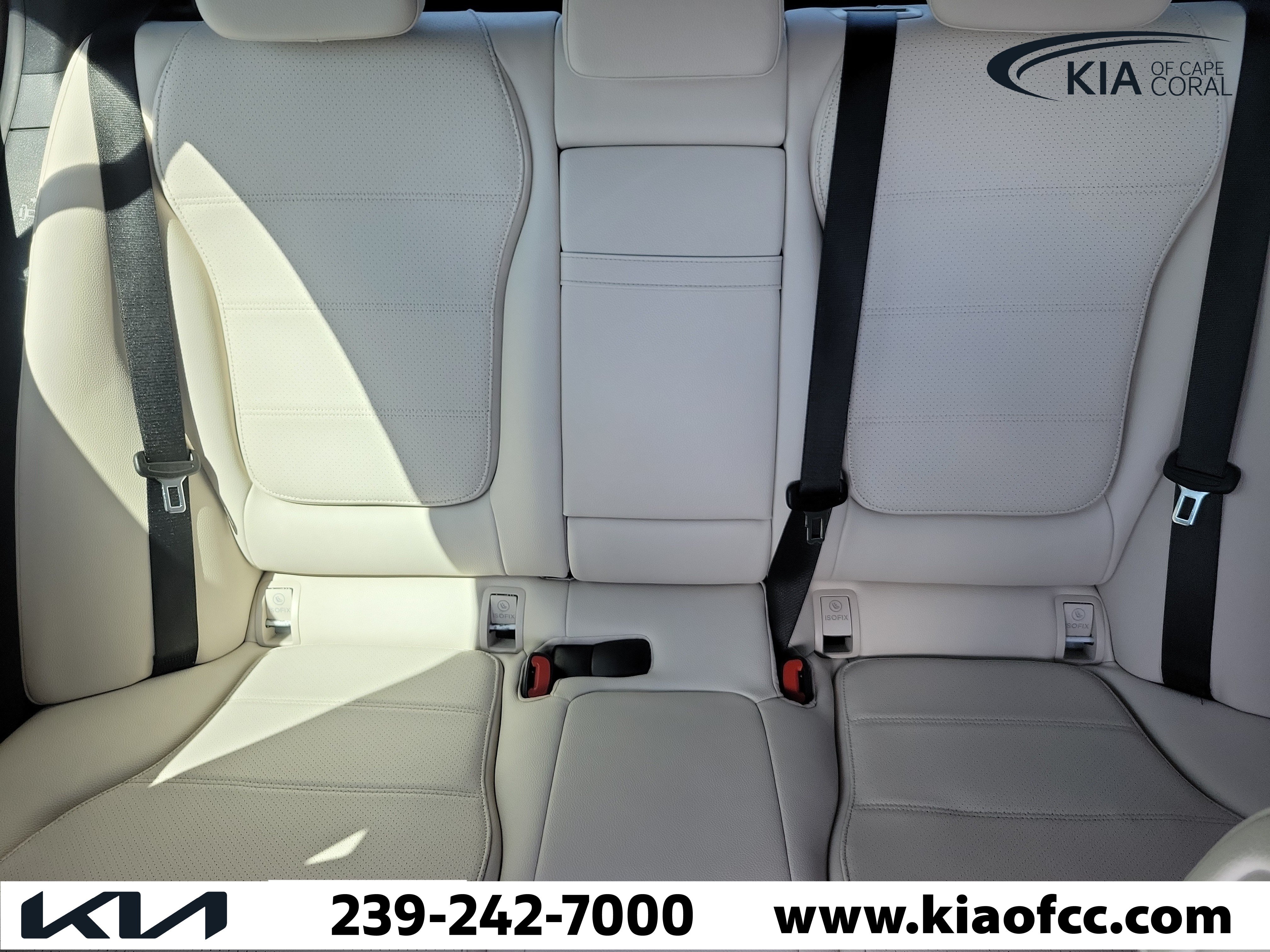 Used 2024 Mercedes-Benz C 300 Sedan image 30