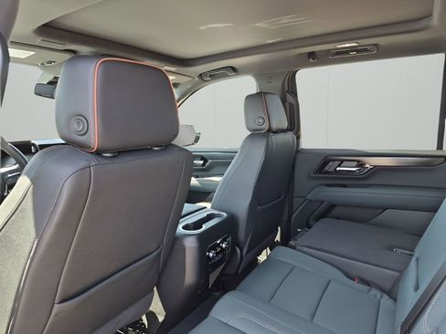 New 2026 GMC Yukon XL AT4 image 18