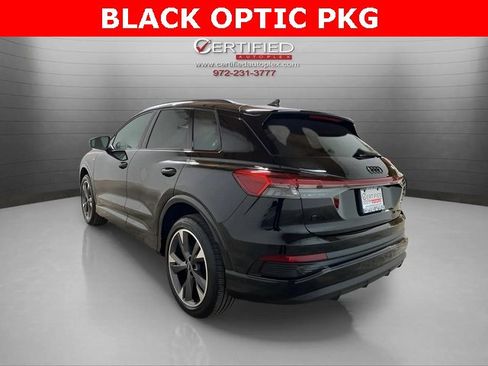 Used 2024 Audi Q4 e-tron Premium w/ Convenience Package image 4