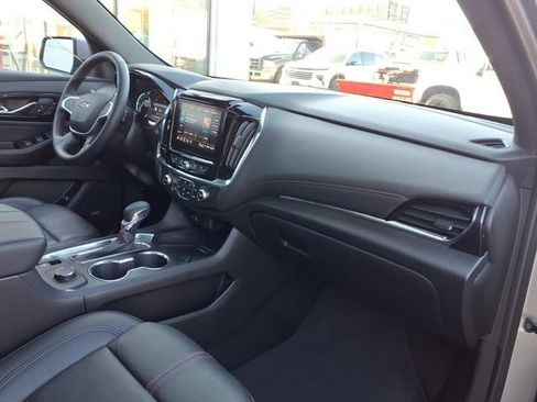 Certified 2023 Chevrolet Traverse RS image 21