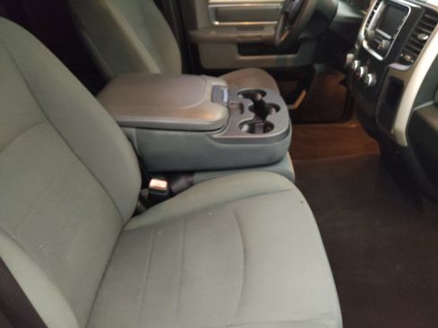 Used 2015 RAM 1500 Classic SLT RWD image 21