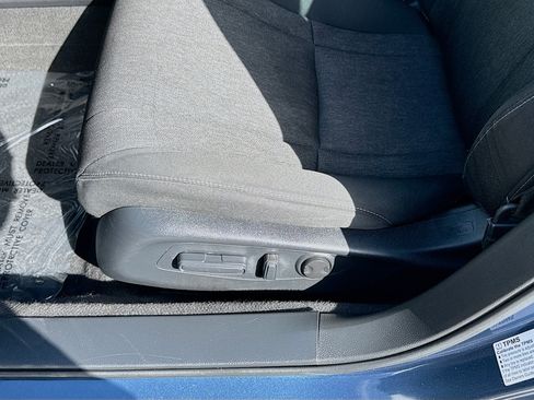 Used 2023 Honda Accord EX image 17