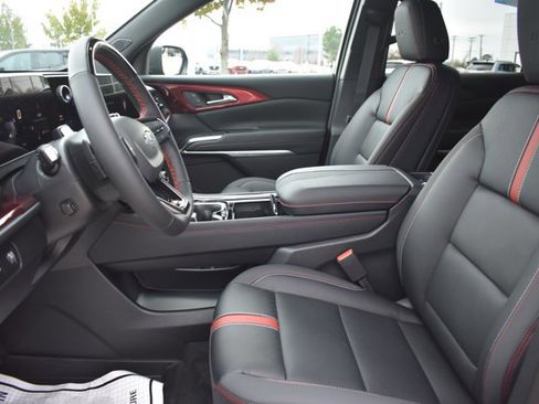 New 2026 Chevrolet Traverse RS w/ LPO, Floor Liner Package image 15