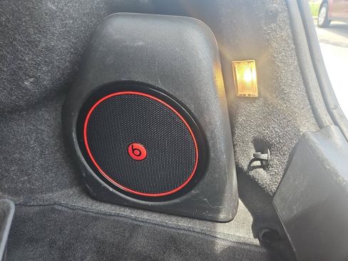 Used 2014 Chrysler 300 C w/ Beats Audio Group AWD/4WD image 7