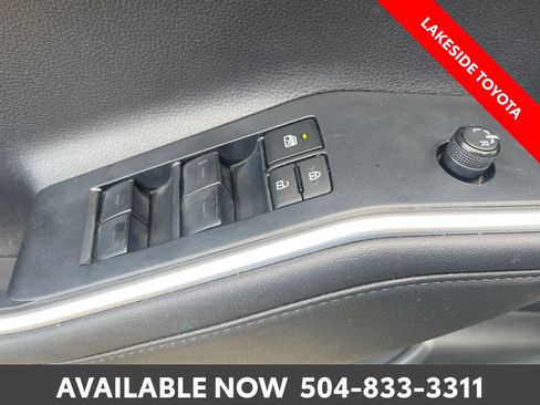 Certified 2024 Toyota Highlander XLE FWD image 28