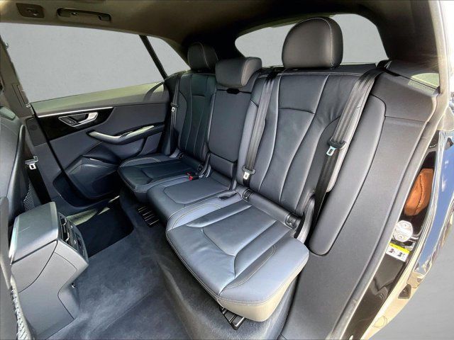 Used 2020 Audi Q8 Premium w/ Black Optic Package AWD/4WD image 26
