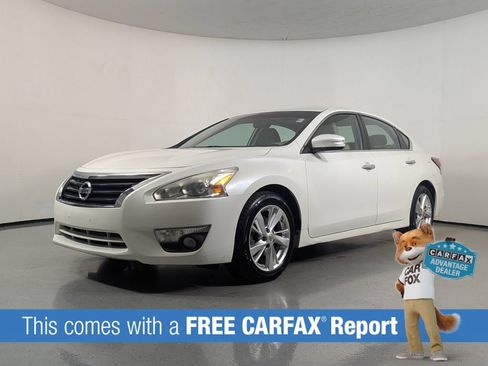 Used 2015 Nissan Altima 2.5 SL w/ Moonroof Package FWD image 3
