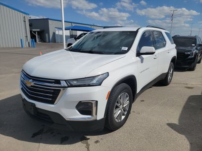 Used 2023 Chevrolet Traverse LT