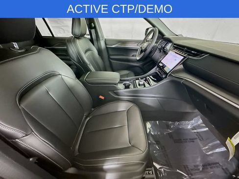 New 2025 Jeep Grand Cherokee Limited AWD/4WD image 28