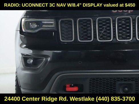 Used 2017 Jeep Grand Cherokee Trailhawk w/ Trailhawk Luxury Group AWD/4WD image 7