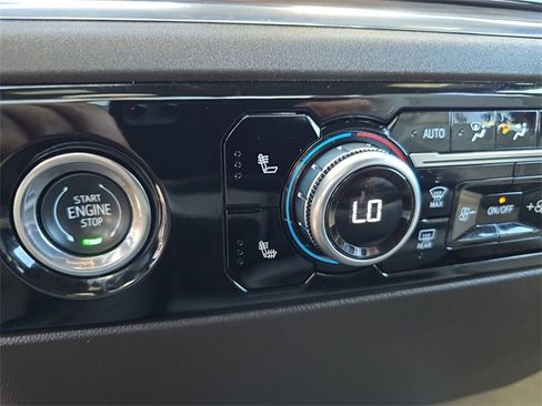 Certified 2024 GMC Sierra 1500 SLT image 22