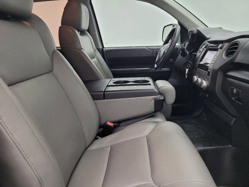 Used 2016 Toyota Tundra SR w/ Tow Package image 21