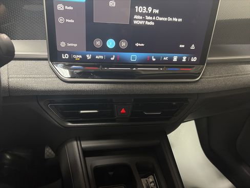 New 2026 Volkswagen Tiguan S image 21