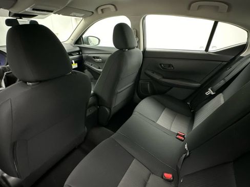 Used 2024 Nissan Sentra SV FWD image 18