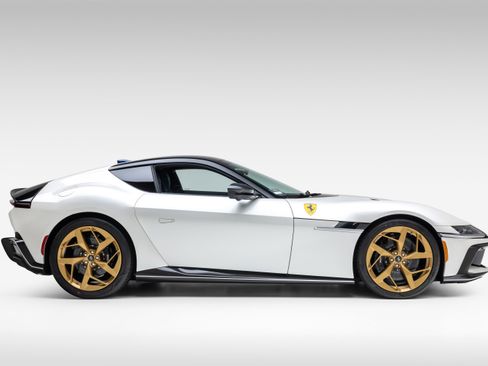Used 2025 Ferrari 12Cilindri RWD image 6