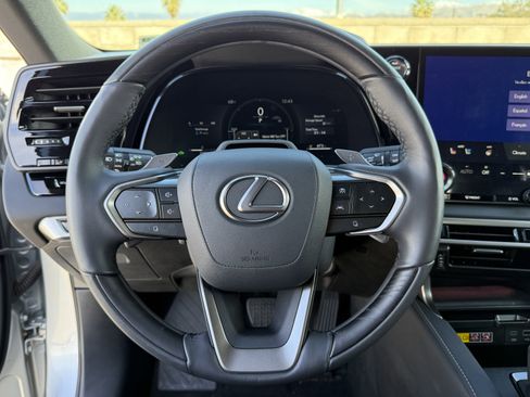 Certified 2025 Lexus RX 350 w/ Convenience Package image 20