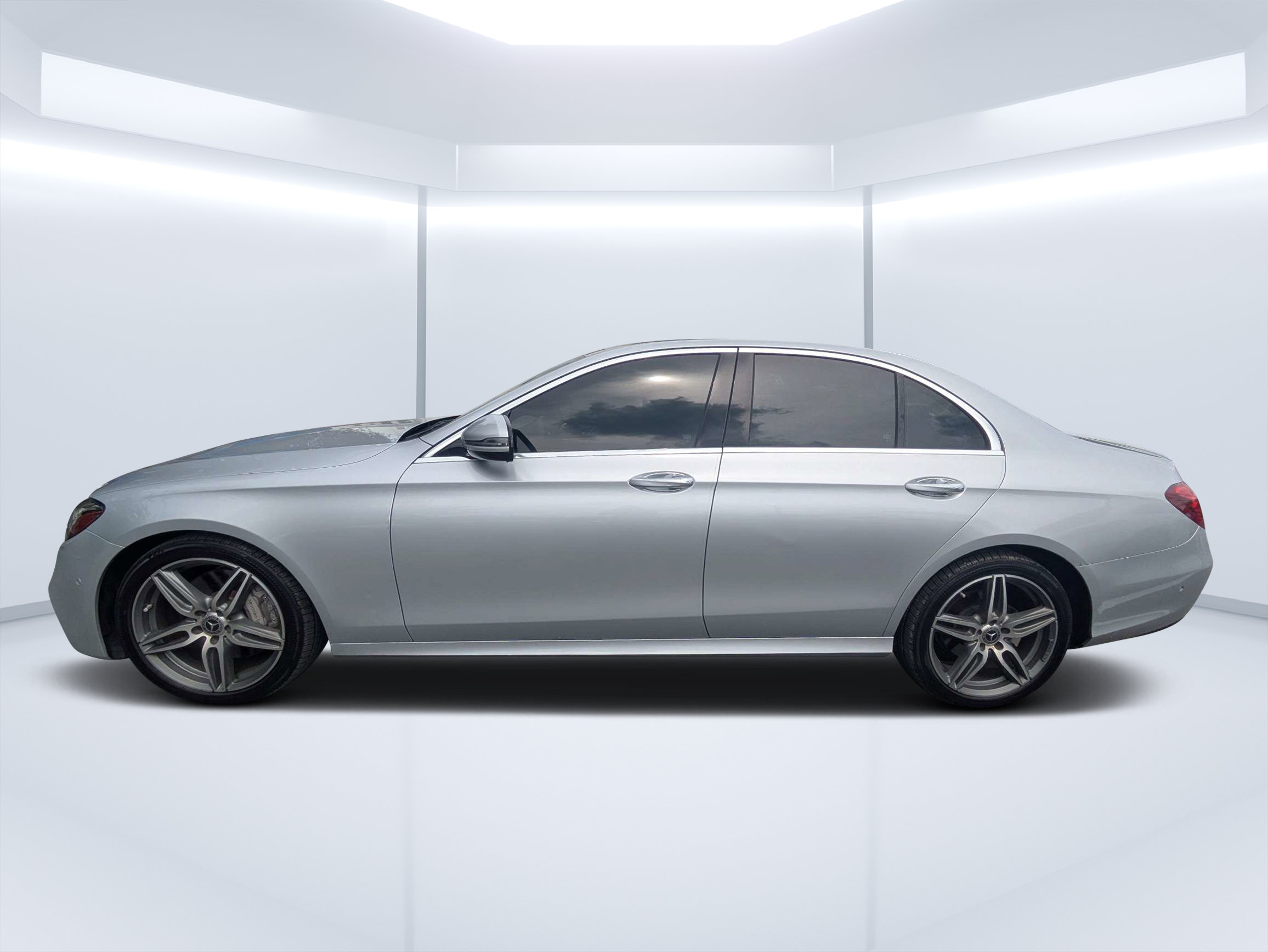 Certified 2018 Mercedes-Benz E 300 image 6