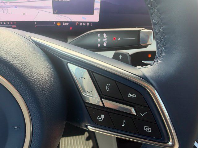 Used 2025 Buick Enclave Avenir w/ Trailering Package, 5000 lbs. FWD image 16