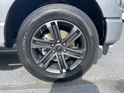 Certified 2022 Ford F150 XLT w/ Equipment Group 302A High image 28