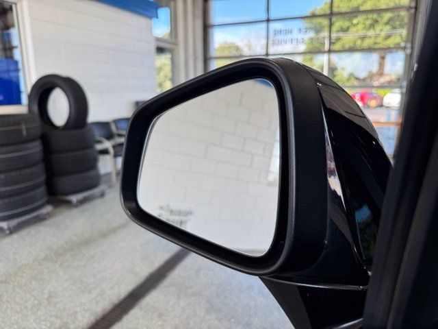 Used 2021 Buick Encore Preferred FWD image 22