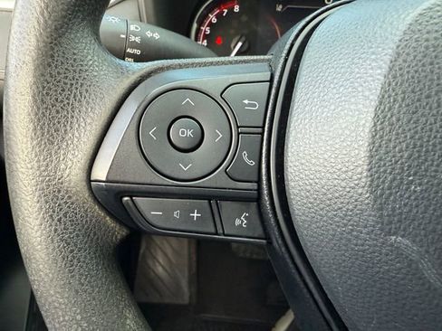 Used 2023 Toyota RAV4 XLE AWD/4WD image 12