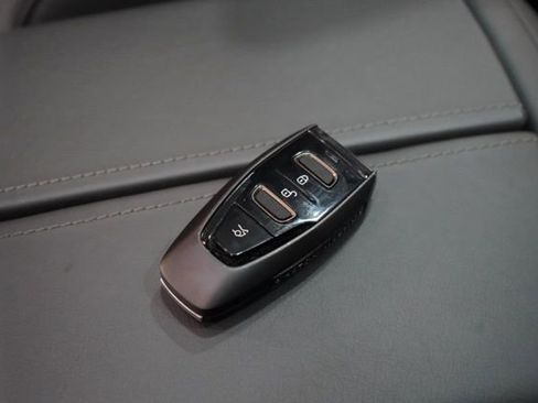 Used 2025 Aston Martin DBX 707 AWD/4WD image 58
