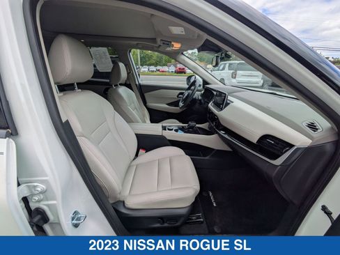 Used 2023 Nissan Rogue SL AWD/4WD image 36
