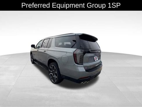 Used 2026 Chevrolet Suburban RST w/ RST Capability Package image 5