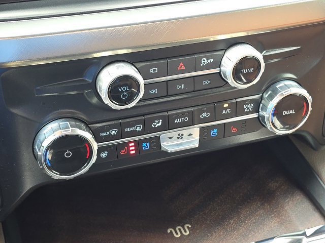 Used 2026 Ford F350 King Ranch w/ FX4 Off-Road Package AWD/4WD image 35