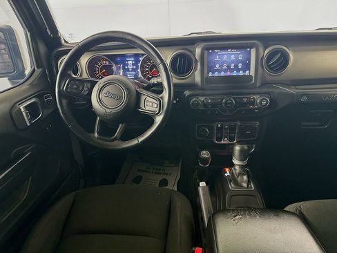 Used 2021 Jeep Wrangler Unlimited Sport image 25