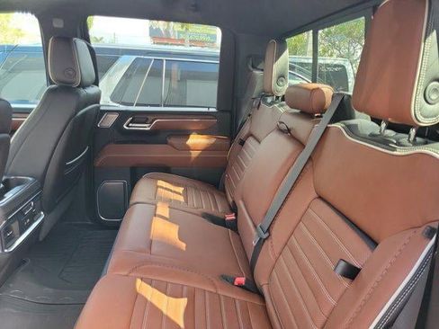 Used 2024 GMC Sierra 3500 Denali Ultimate image 13