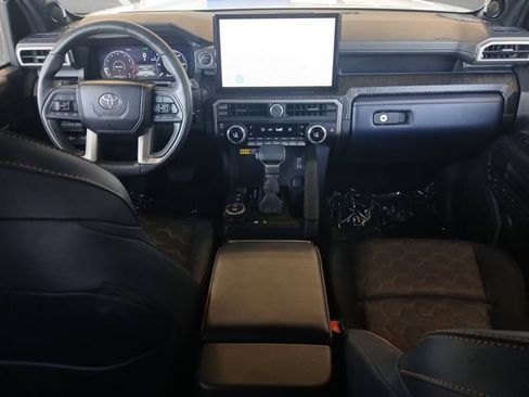 Used 2026 Toyota 4Runner Platinum AWD/4WD image 21